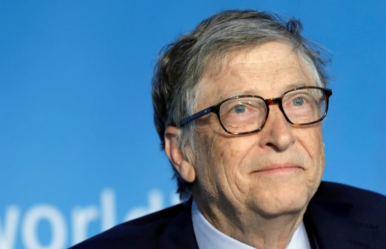 Bill Gates é contra pausa no desenvolvimento de IAs